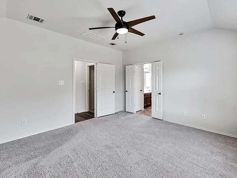 18725 Derby Hill Ln — Photo 3