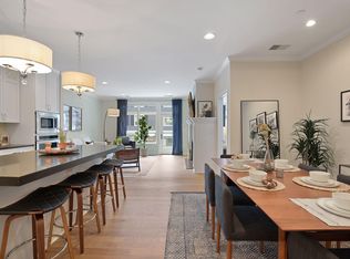 875 Lake St N APT 211, Wayzata, MN 55391