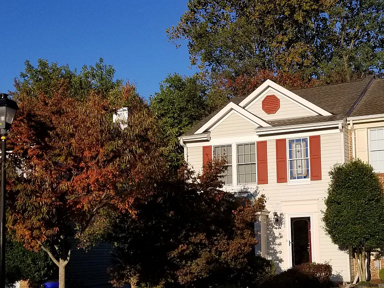 Front with 2 parking spaces right in front of the house.