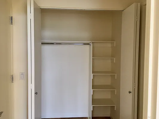 Rented by Compass | media 39