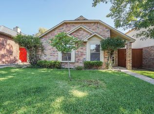 1335 Maplewood Dr, Lewisville, TX 75067