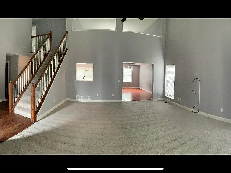 8292 Priestley Dr — Photo 2