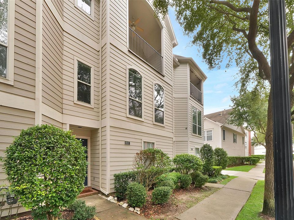 1st image of 907 E Heights Hollow Ln