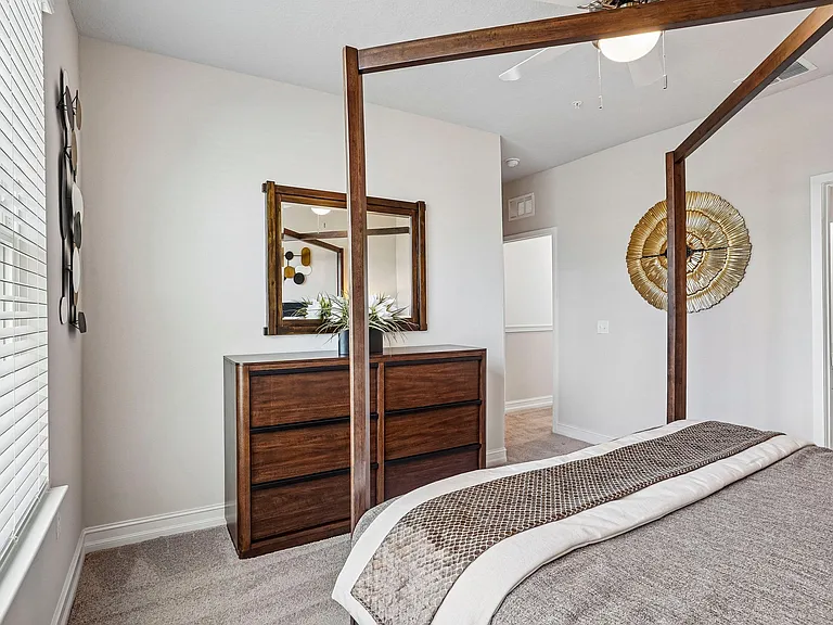 Lake Tavares Apartments — Photo 30