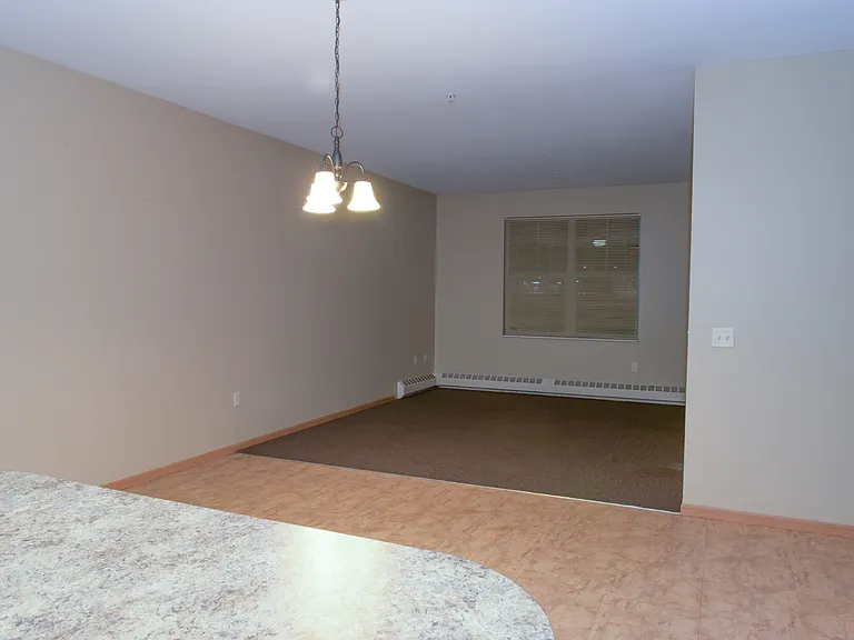 Bottineau Ridge Apartments — Photo 15