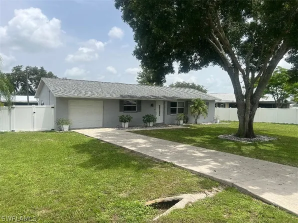 13616 River Forest Dr, Fort Myers, FL 33905