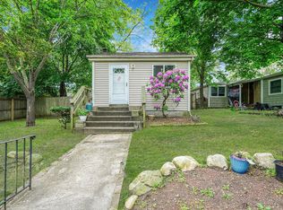 34 Ridgedale Ave, Farmingville, NY 11738