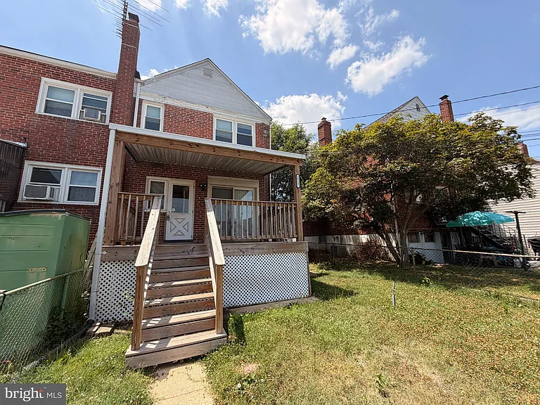 2717 Creston Rd — Photo 4