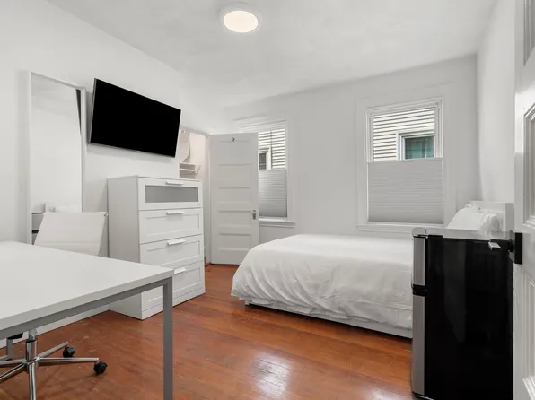 49 Walk Hill St, Jamaica Plain, MA