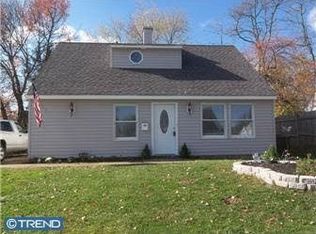 579 Rosemar Dr, Yardley, PA 19067