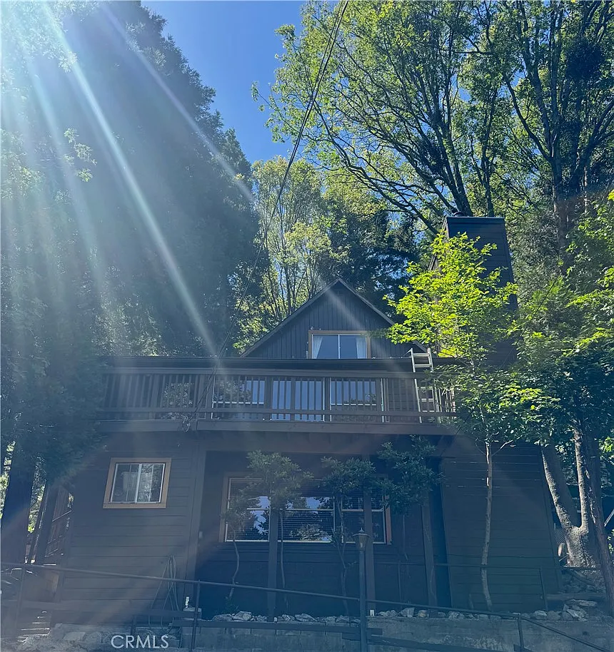 3 bed, 1552 sqft, $2,300 — Photo 1