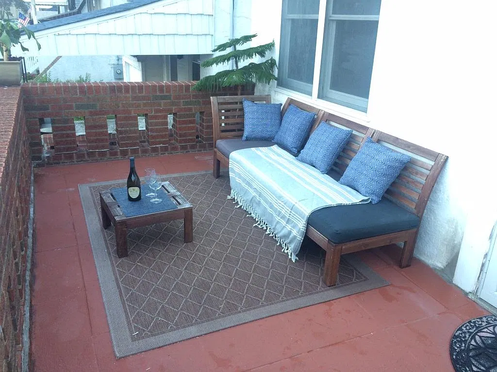 62 Oswego Ave — Photo 2