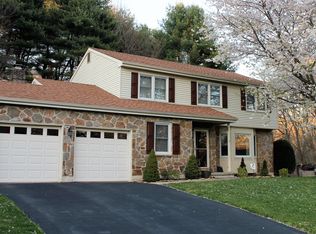 47 Kings Grant Rd, Hockessin, DE 19707