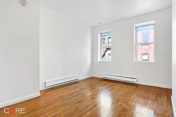 Rented by CORE | media 18