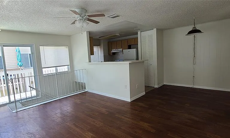 1101 Spring Meadow Dr #1101 — Photo 4