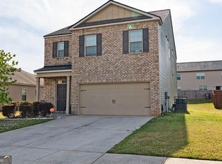 2084 Sawgrass Dr, Hampton, GA 30228