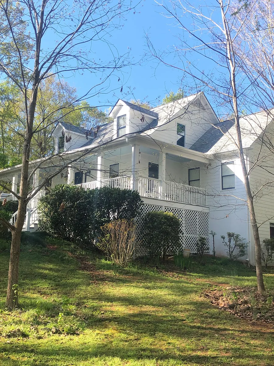 Building Photo - 1030 Red Oak Ct