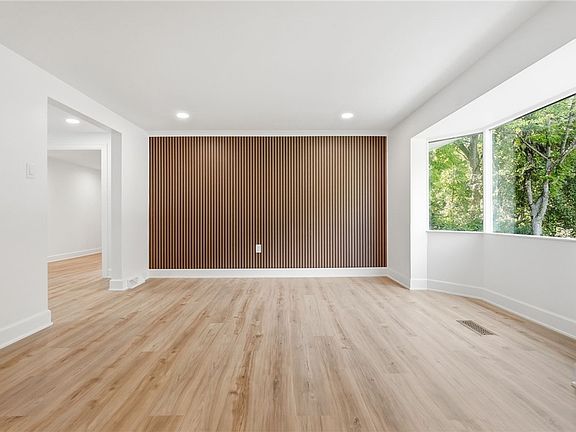 5th image of 5816 Schell Cir