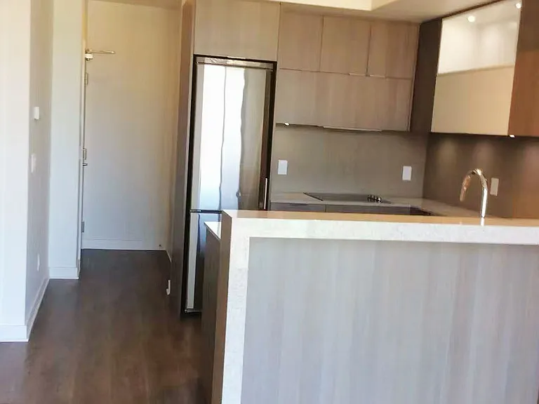 170 Sumach St #302 — Photo 3