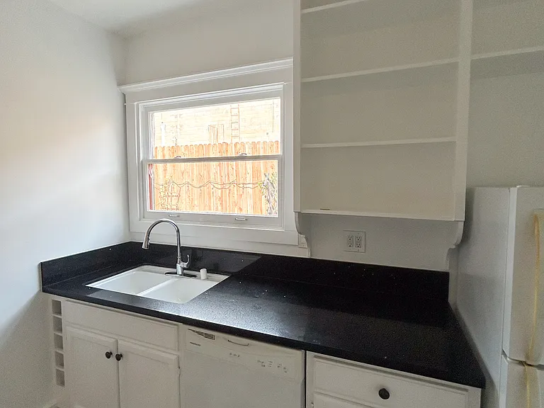 1640 N Normandie Ave #1 — Photo 19