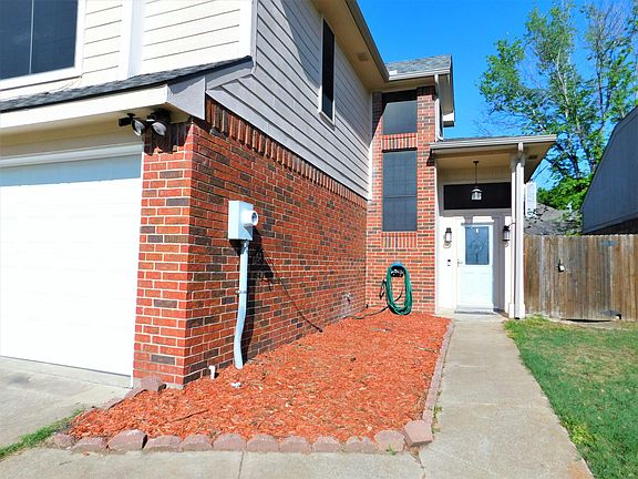 3rd image of 1139 Seneca Pl