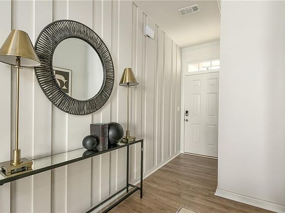 3rd image of 3572 Matthew Ct