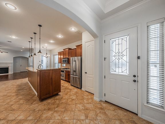 5th image of 2444 Sunderland Ln