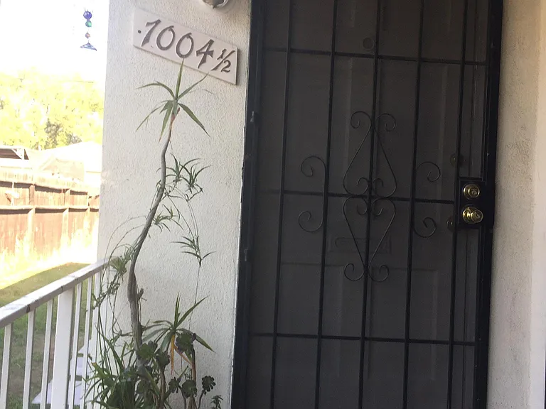 7004 1/2 Hazeltine Ave #4 — Photo 3