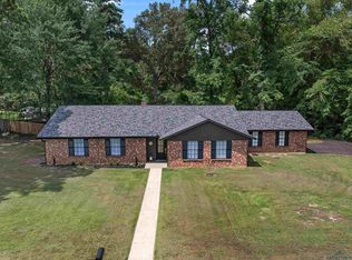 19 Circle Rd, Longview, TX 75602