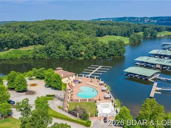 903 Muirfield Dr, Sunrise Beach, MO 65079