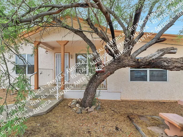 9011 W Floyd St — Photo 21