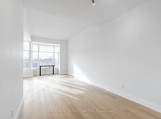 485 Rosewell Ave #506, Toronto, ON M4R 2J2