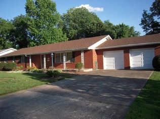 2414 E Latoka St, Springfield, MO 65804