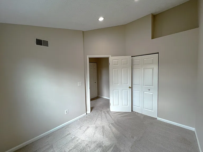 Guest bedroom 1
