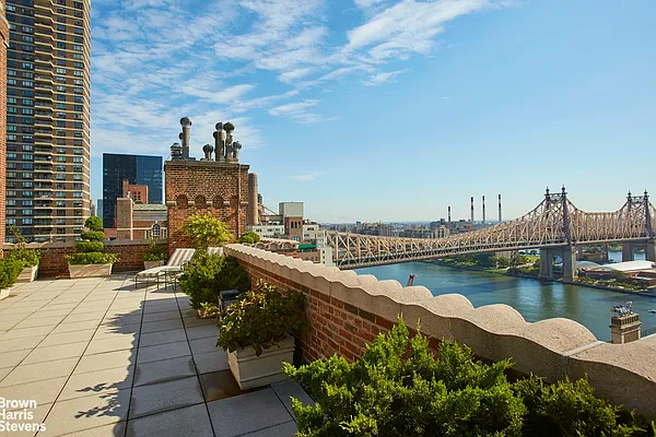 Sold by Brown Harris Stevens | media 17