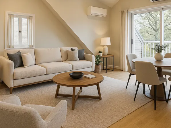 (undisclosed Address), Levittown, NY 11756