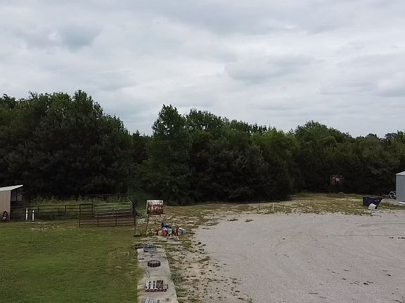 3rd image of 3404 Rochelle Cannon Rd