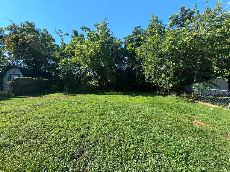 809 Olympia St — Photo 19