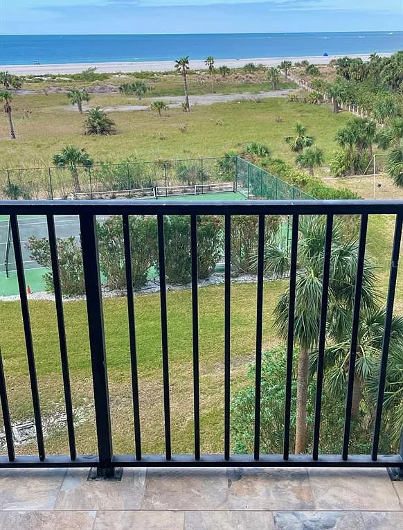 2 bed, 2.0 bath, 1111 sqft, $3,500 — Photo 1