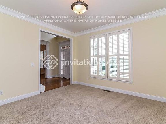 4th image of 1931 Carriage Brook Ct