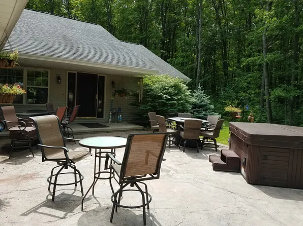 5683 Daubner Ln, Sturgeon Bay, WI 54235