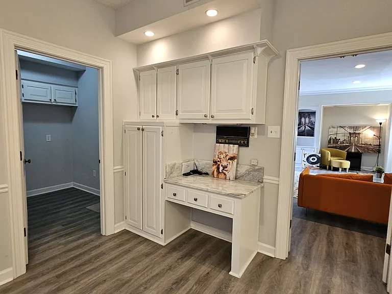 516 S Yates Rd — Photo 6