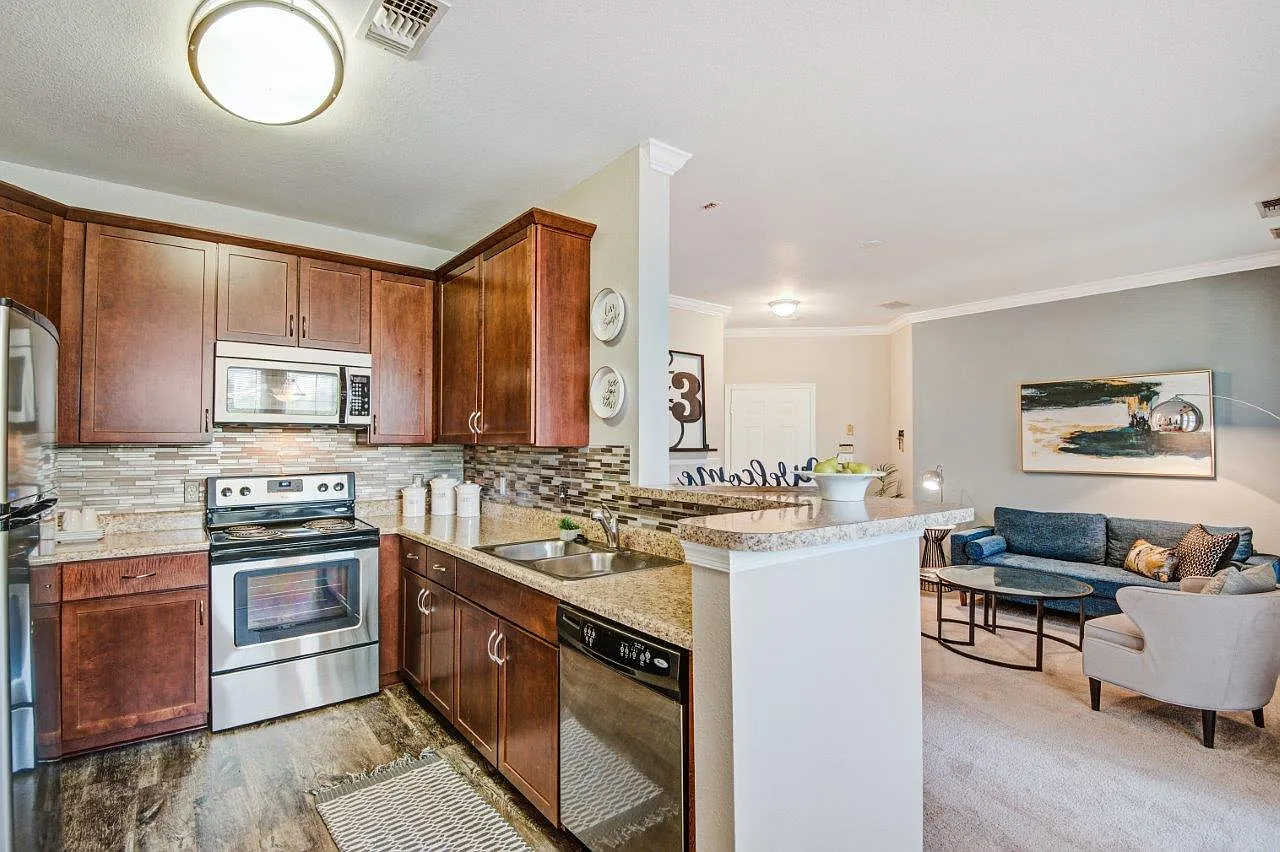 Village at Potomac Falls Apartment Homes — Photo 4