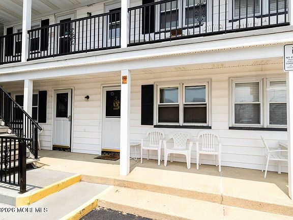 4th image of 2204 Grand Central Avenue #3