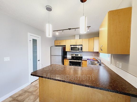3rd image of 5932 Mullen Way NW