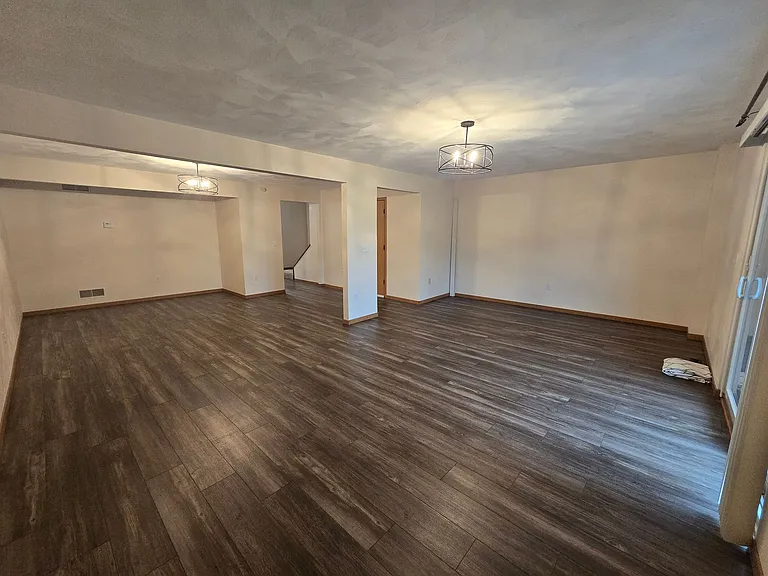 500 Harding St — Photo 4