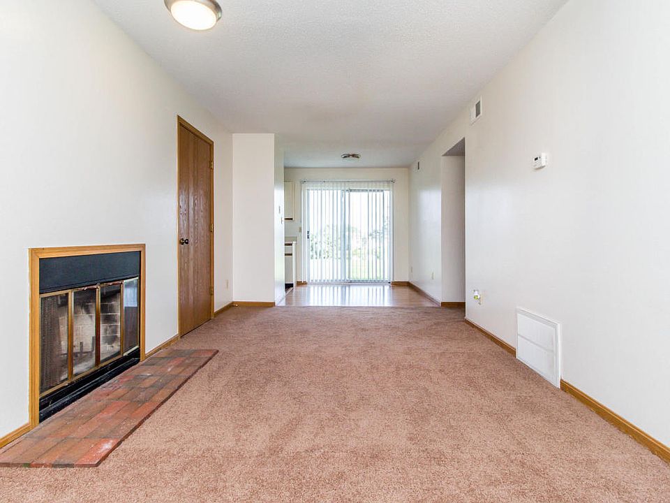 1st image of 3800 Cooper Dr E APT 24