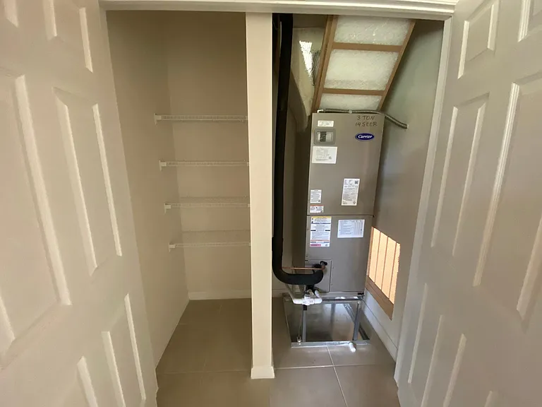 636 SW 19th Ave — Photo 14