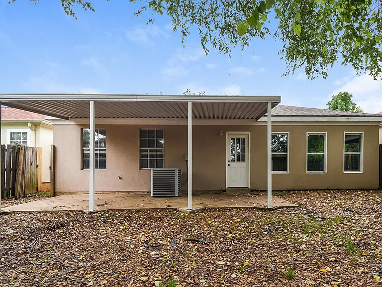 7189 Atterbury Cir W — Photo 17