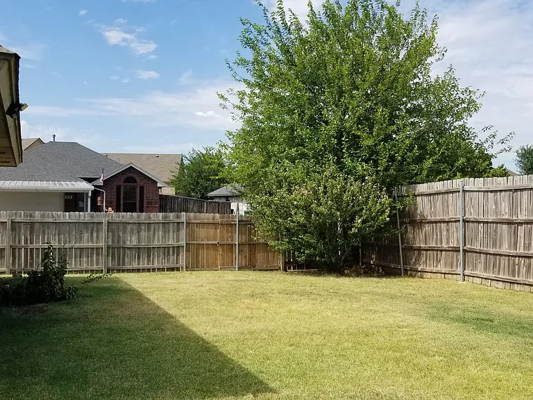 14200 Harli Ln — Photo 23